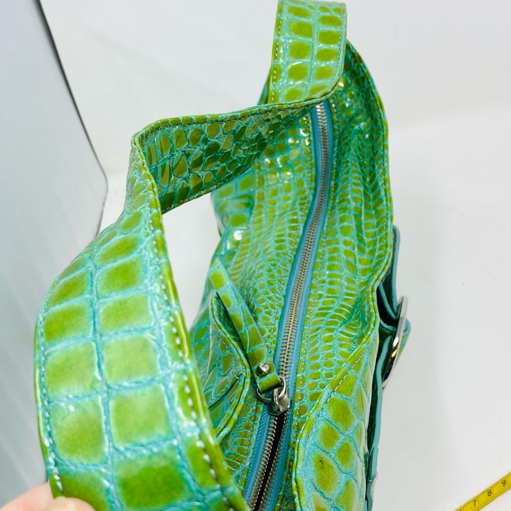 Handbag - Picture 3 of 6